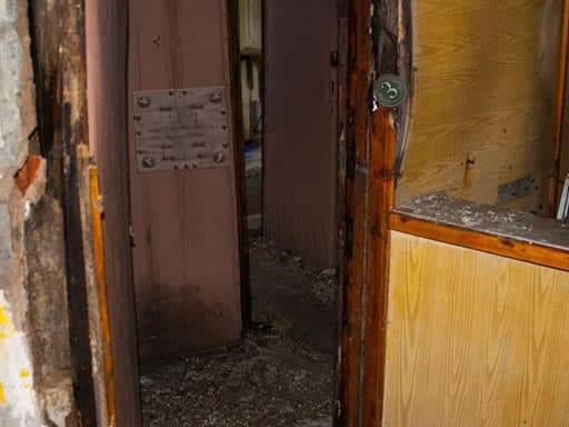 Ghost Town Escape 4 β Mirrored Dimension